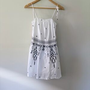 Abercrombie & Fitch White Dress Blue Embroidery Smocked Waist Tie Shoulder Strap